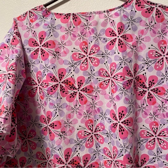 Cassandra O Scrub Top Women’s Size 4X Pink V‎ Neck GrannyCore Pull Over - Picture 5 of 6